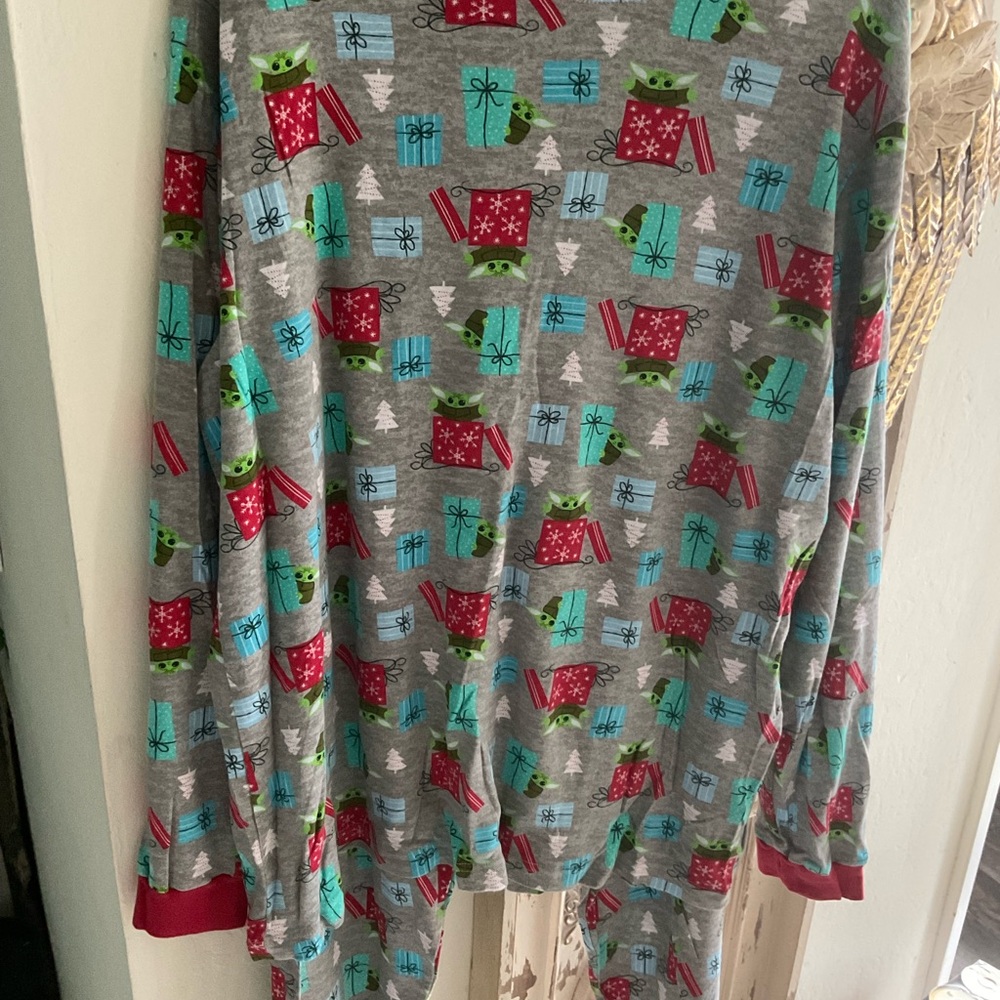 Star Wars Gray Pajama Top with Red and Green Accents